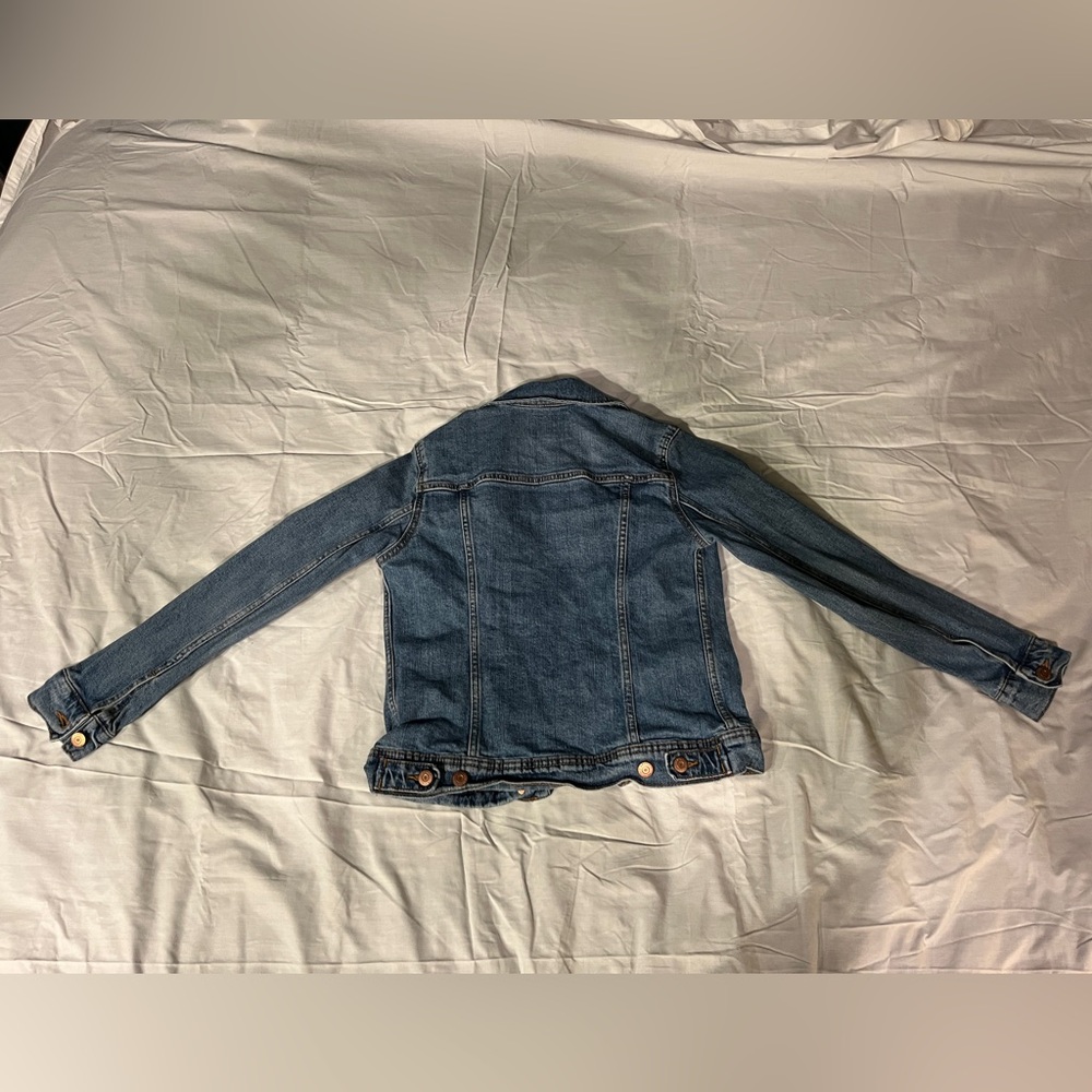 Old Navy Classic Denim Jacket, Size XS - Picture 8 of 16